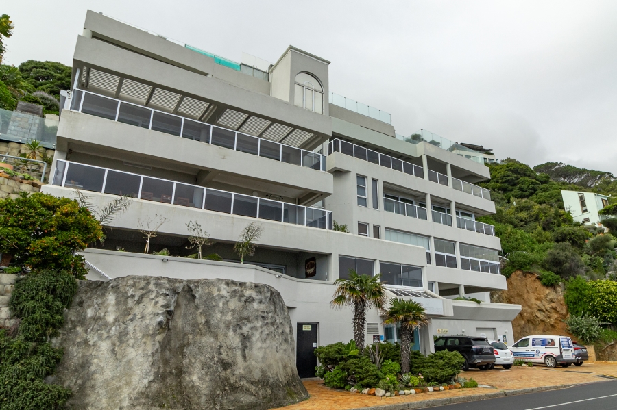 To Let 2 Bedroom Property for Rent in Clifton Western Cape